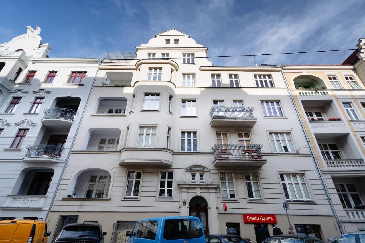 Elegant Very Berry Studios In Poznan Center By Noclegi Renters Екстер'єр фото